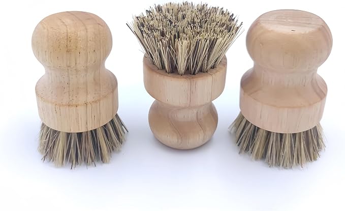 Dish Brush Kitchen Dish Scrub Brush for Dishes Bamboo Dish Brushe,Round Mini Cleaning Brush Dish Scrubbers Palm Scrub Brush Sink Scrub Brush,Washing Dishes,Vegetable,Pans, Set of 3