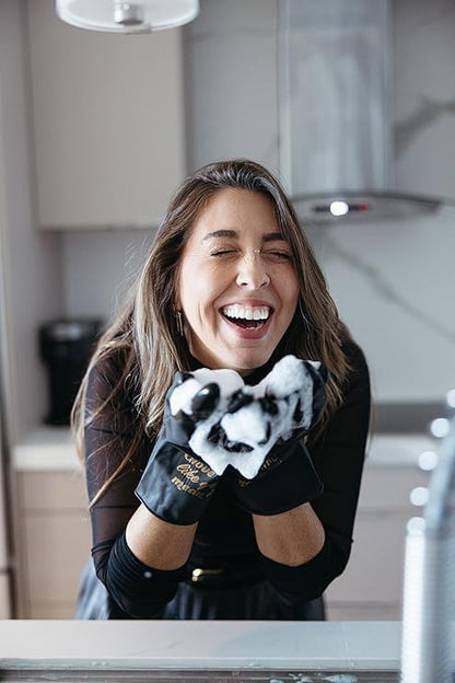 We Glove It™ Chic Black Dishwashing Gloves – Stylish, Reusable & Fun Gift with Flirty Sayings for Kitchen Cleaning