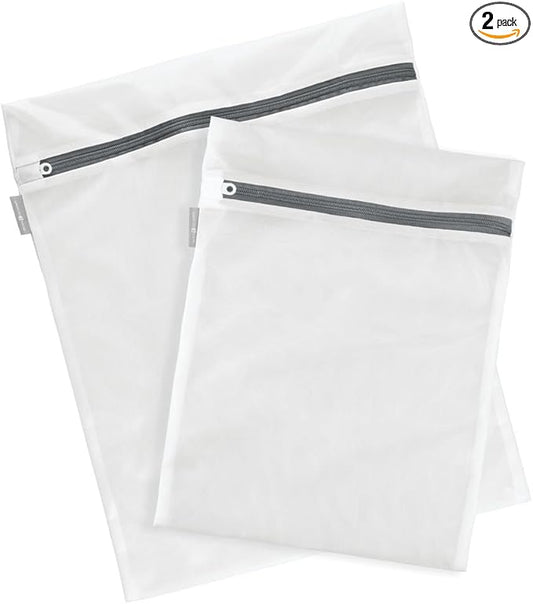 iDesign Mesh Laundry Bags with Built in Zipper for Cleaning Delicates– Set of 2, 1 Medium and 1 Large Bag, White