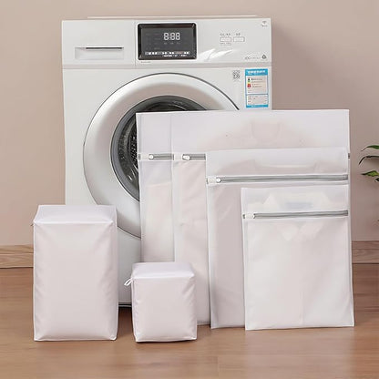 Laundry Bags, 4-Pack 16x20 Inch Honeycomb Mesh Wash Bags, Protects Delicates in Washer & Dryer, Prevents Snags and Stretching for Bras, Sweaters, Baby Clothes