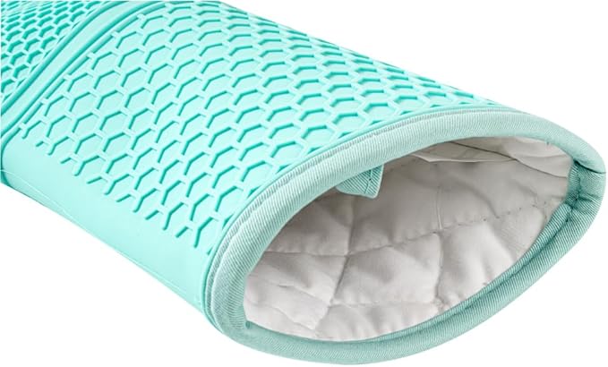 Comfy Grip 14 x 7.3 Inch Thick Baking Mitts, 1 Food-Grade Cooking Glove Set - 2-Piece Set, Heat-Resistant, Turquoise Silicone Oven Mitts, Honeycomb Texture, With Soft Cotton Lining - Restaurantware
