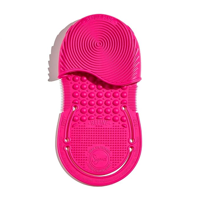 Sigma Spa® Express Travel Brush Cleaning Glove - Perfect for Cleaning Makeup Brushes On The Go