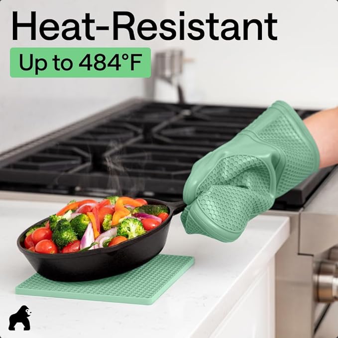GORILLA GRIP BPA-Free Soft Silicone Oven Mitts and Pot Holders Sets of 4, Heat Resistant Waterproof Cooking Gloves, Thick Cotton Lining, Flexible Gripping for Baking Grilling, Kitchen Trivets, Mint