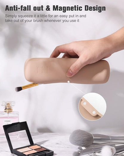 FERYES Travel Makeup Brush Holder, Magnetic Anti-fall Out Silicon Portable Cosmetic Face Brushes Holder, Soft and Sleek Makeup Tools Organizer for Travel-Khaki（7.8 * 1.89 * 0.8 Inches）