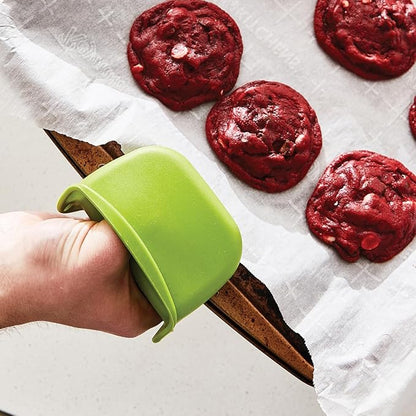Dexas Mini Silicone Oven Mitt with Raised Nibs, Heat Resistant to 450°F, Green, Dishwasher Safe 3.5 Inches