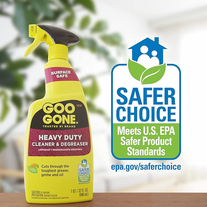 Goo Gone Heavy Duty Cleaner & Degreaser Spray With Microfiber Cleaning Towel – Cuts Through Tough Grease, Oil & Grime - 32 Oz (1 Pack + Towel)