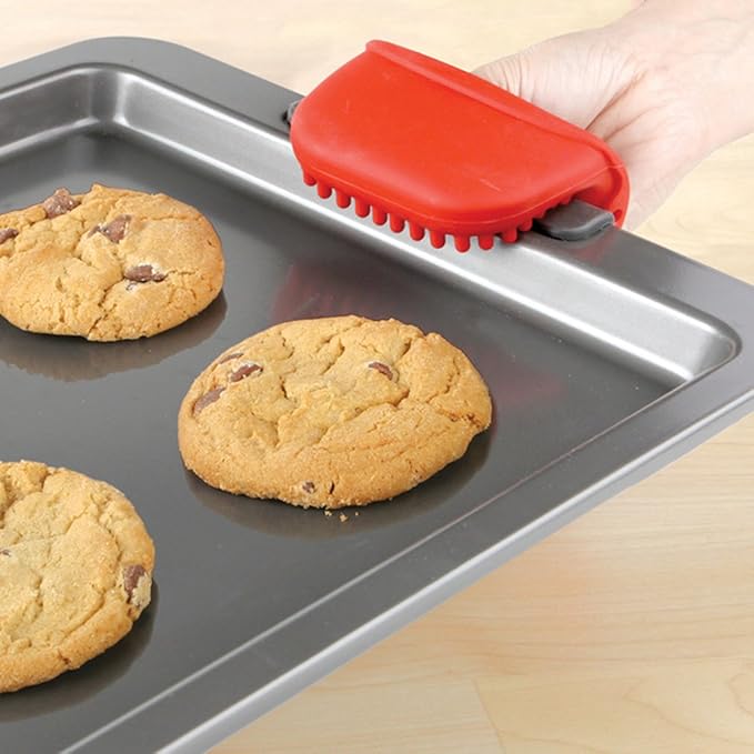 Dexas Mini Silicone Oven Mitt with Raised Nibs, Heat Resistant to 450°F, Red, Dishwasher Safe