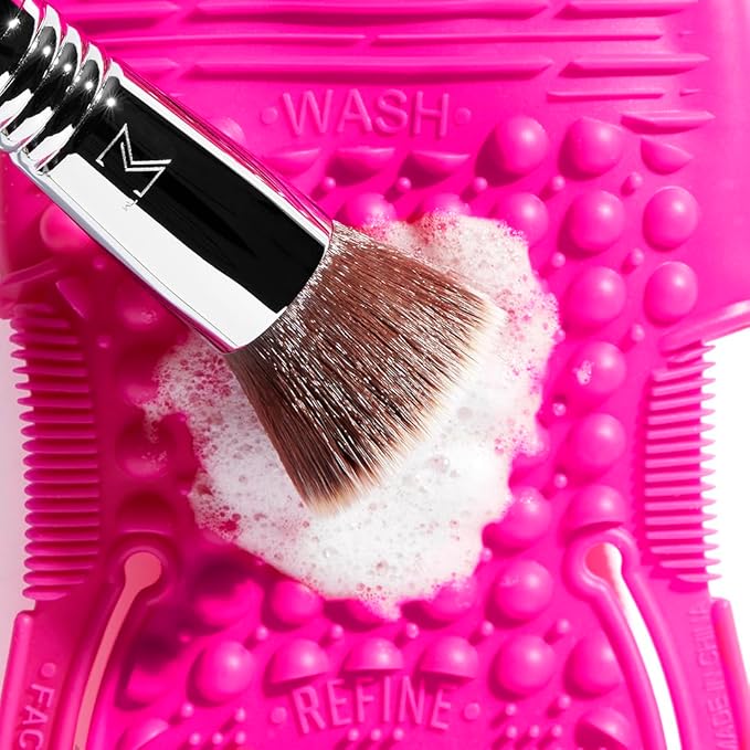 Sigma Spa® Express Travel Brush Cleaning Glove - Perfect for Cleaning Makeup Brushes On The Go