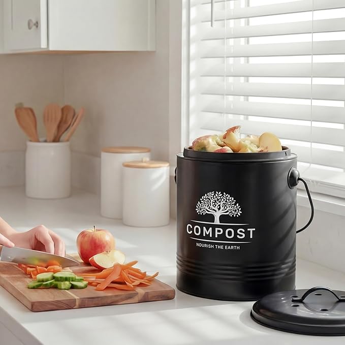 Perfnique Kitchen Compost Bin, 1.3 Gallon Countertop Compost Bin with Lid, Indoor Compost Bucket Includes Inner Bucket Liner and Carbon Filter, Small Compost Bin with Trash Bags (with Bags, Black)