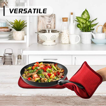 HOMWE Silicone Kitchen Pot Holders with Pockets, 2 Pc Set Trivet, Steam and Heat Resistant Hand and Countertop Protection Hot Pads, Non-Slip Grip potholders, Terrycloth Interior Lining, Red