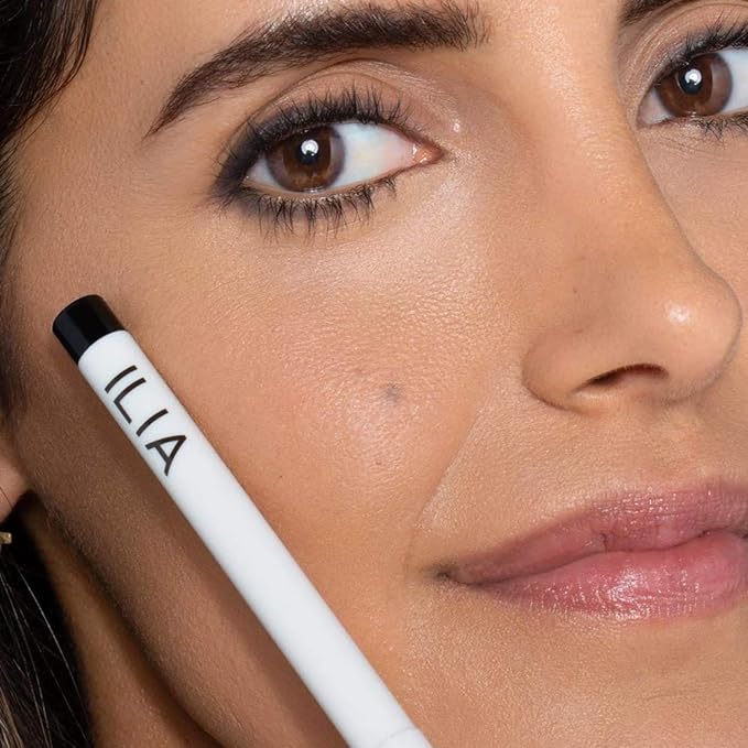 ILIA - Clean Line Gel Liner with Built-In Sharpener | Blendable, Highly Pigmented, Water-Resistant, Budge-Resistant | Non-Toxic, Vegan, Cruelty-Free (Twilight | Black, 0.01 oz | 0.4 g)