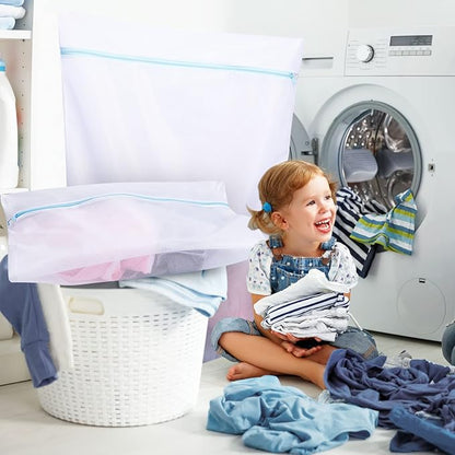 Windyun 4 Pieces Jumbo Mesh Laundry Bags, 43 x 35 and 24 x 32 Inches Large Mesh Wash Bags Zippered Garment Bag for Washing Machine Garment Dirty Clothes Washer Dryer Net Protector