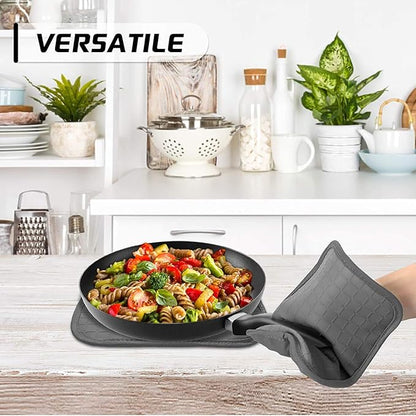 HOMWE Silicone Kitchen Pot Holders with Pockets, 2 Pc Set Trivets, Steam and Heat Resistant Hand and Countertop Protection Hot Pads, Non-Slip Grip, Terrycloth Interior Lining, Navy Blue