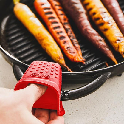Dexas Micromitt Silicone Oven Mitts - Heat Resistant to 450°F, Set of 2, Dishwasher Safe, Non-Slip Grip, Red