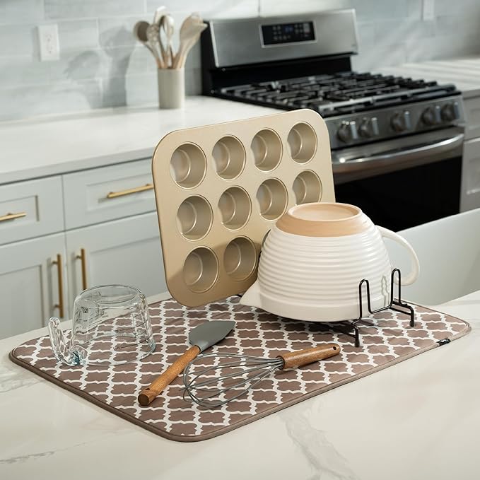 S&T INC. Dish Drying Mat XL, 18” x 24”, Absorbent Microfiber Kitchen Counter Mat, Dish Drying Pad for Dishes, Utensils, Pots and Pans, Extra Large, Taupe Trellis