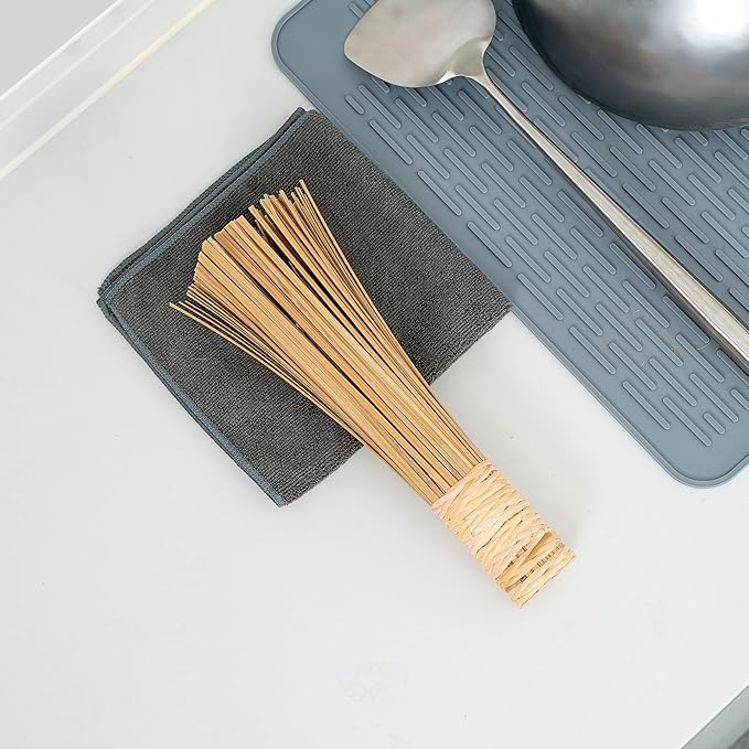 Restaurantware Bamboo Wok Brush 1 Pack 11 Inches Bamboo Bristle Scrubber with Ergonomic Long Handle, Cleaning Tool for Stuck Food, Durable Kitchen Brush Scrubber