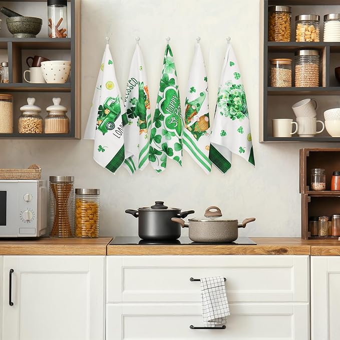 Zubebe 6 Pcs St. Patrick's Day Kitchen Towel Irish Lucky Shamrock Dish Towel Watercolor Gnome Hand Towels Reusable Tea Towel for Holiday Cooking Baking Drying Cleaning Wipes Home Decor, 18 x 28 Inch