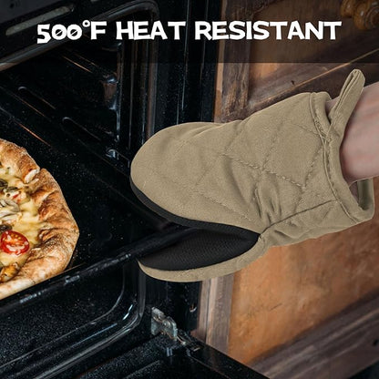 Oven Mitts and Pot Holders Set, Pack of 4, Heat Resistant Silicone Kitchen Mini Oven Mittens for 500 Degrees, Mini Oven Gloves and Hot Pads for Baking Grilling Barbecue Microwave Machine Washable
