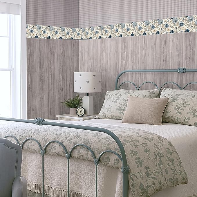 Blue Floral Wallpaper Border 196x4 Inch Peel and Stick Removable Vinyl Wall Border Elegant Blue and Beige Flower Wall Trim for Kitchen Bathroom Bedroom Living Room Home Decor