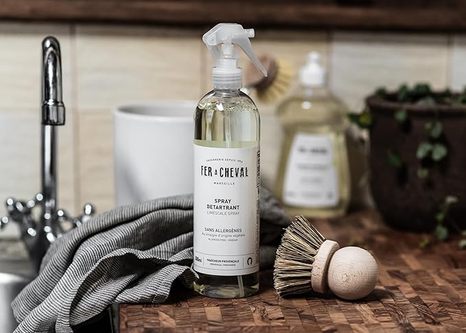Fer à Cheval Bathroom Limescale Spray 500 ml/ 16.9 fl oz, 4-in-1 Cleaner with Natural Ingredients