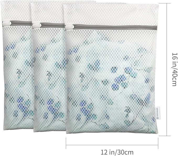 Honeycomb Mesh Laundry Bags For Delicates With Zipper,Washing Bag For Socks, Small Laundry Bag For Delicates, Underwear, Tshirts, Swimsuit, Baby Clothes, Lingerie Bag For Socks (12"x16" 3pcs)
